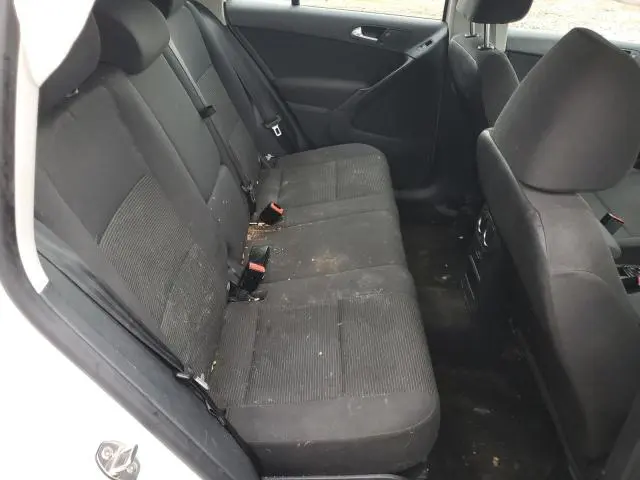 2013 VOLKSWAGEN TIGUAN S  
