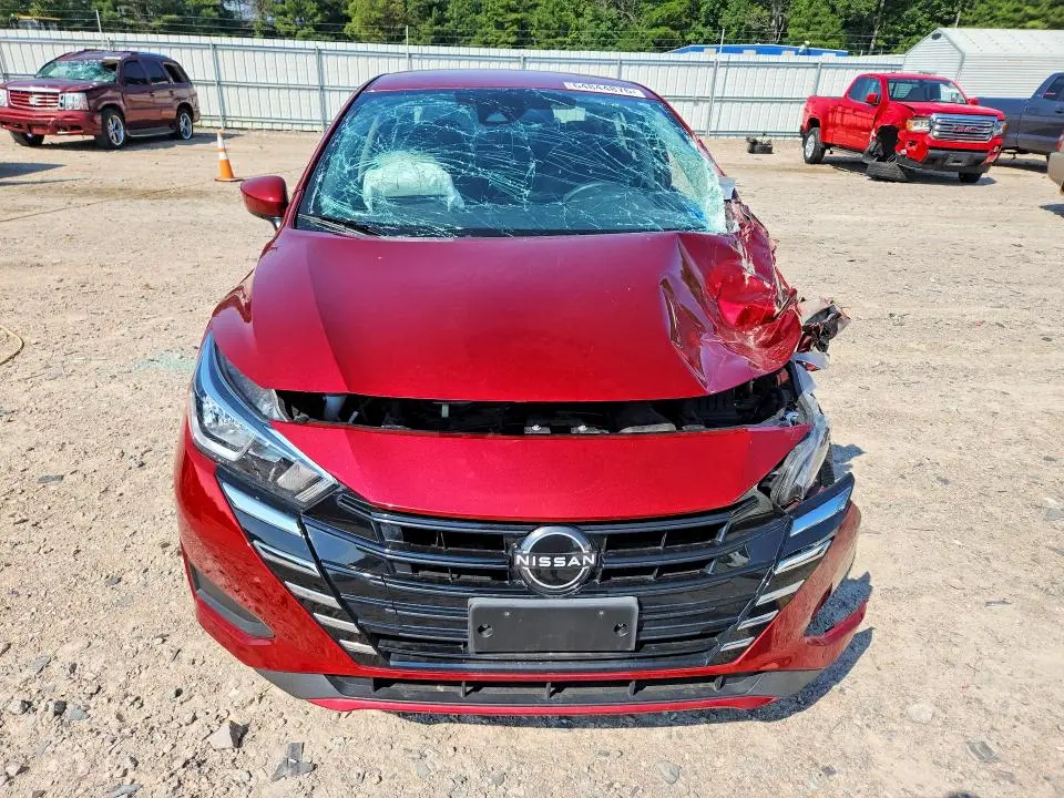 2024 NISSAN VERSA SV  