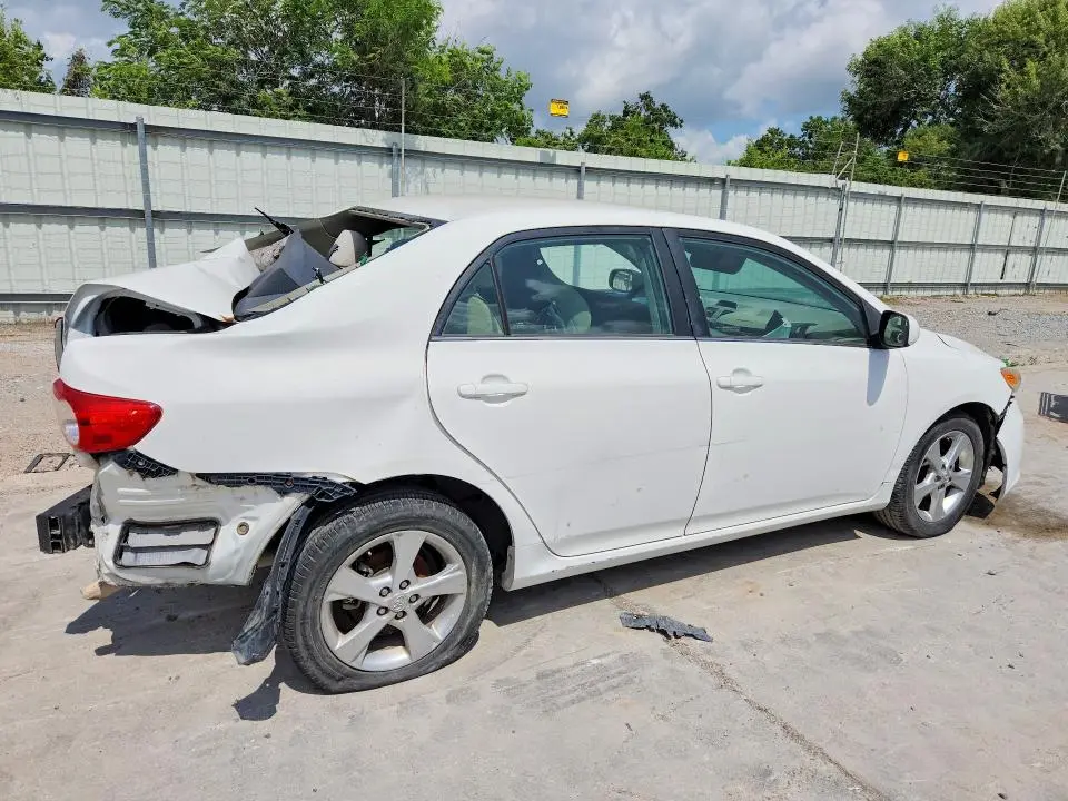 2013 TOYOTA COROLLA L  