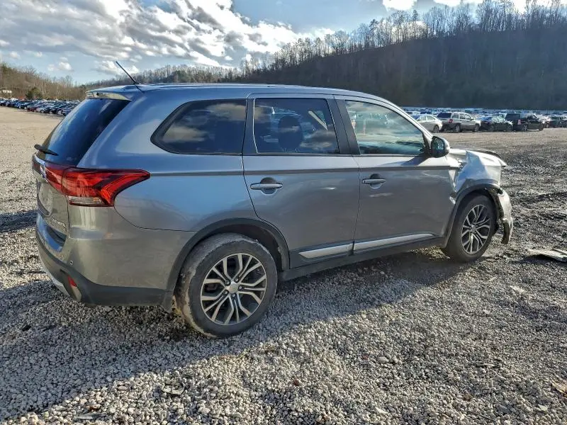 2016 MITSUBISHI OUTLANDER SE  