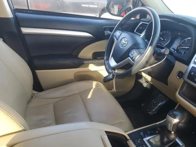 2015 TOYOTA HIGHLANDER XLE  