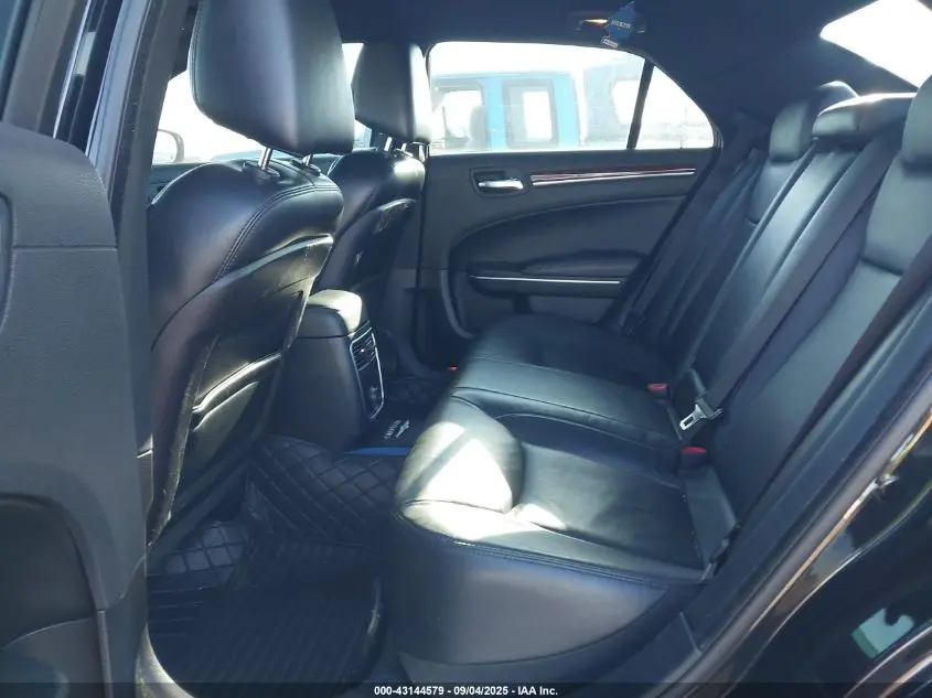 2012 CHRYSLER 300 LIMITED