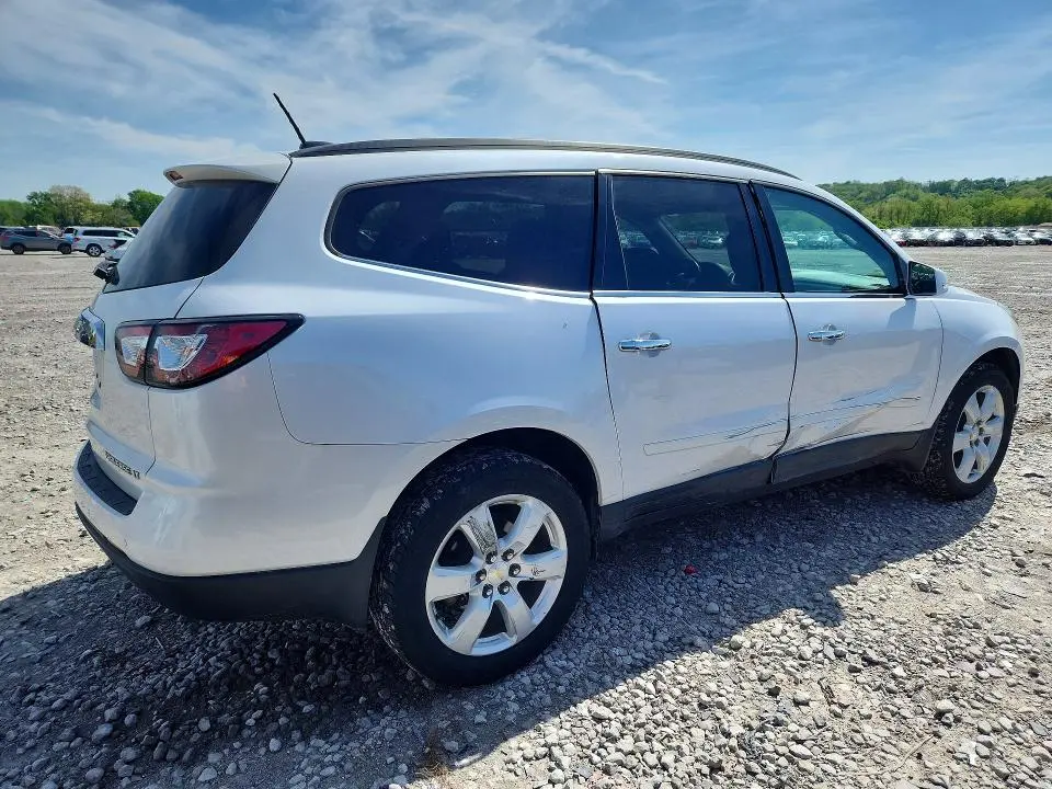 2016 CHEVROLET TRAVERSE LT  