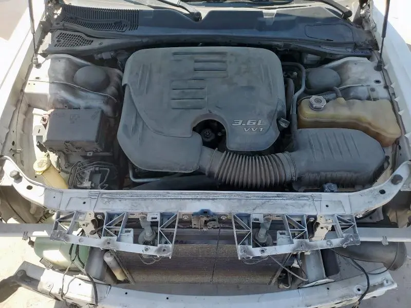 2015 DODGE CHALLENGER SXT  