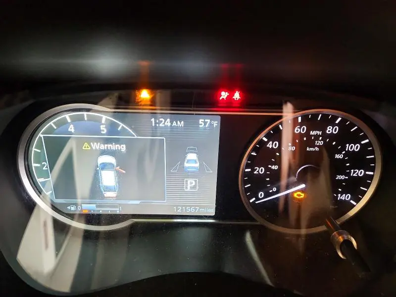 2020 NISSAN VERSA SV  