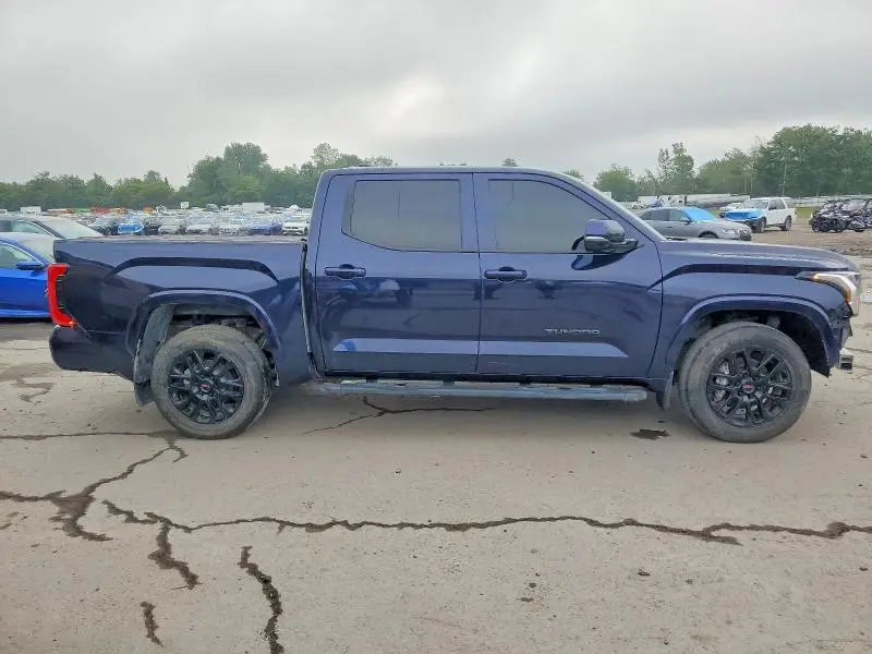 2024 TOYOTA TUNDRA CREWMAX  
