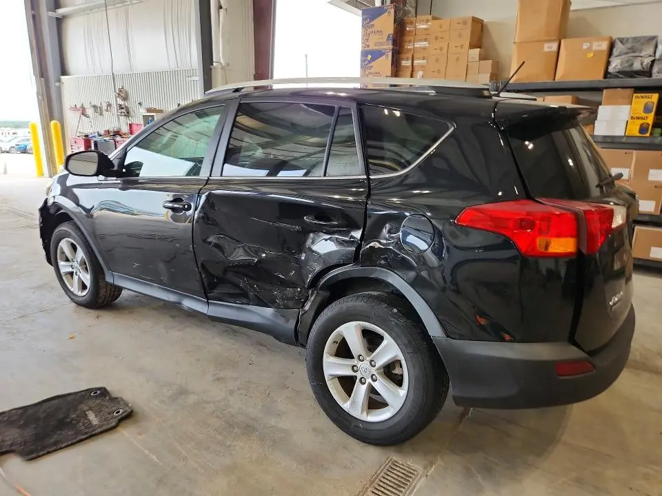 2013 TOYOTA RAV4 XLE  
