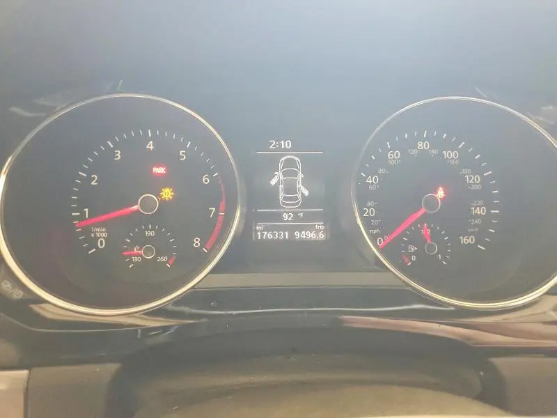 2016 VOLKSWAGEN JETTA SPORT  