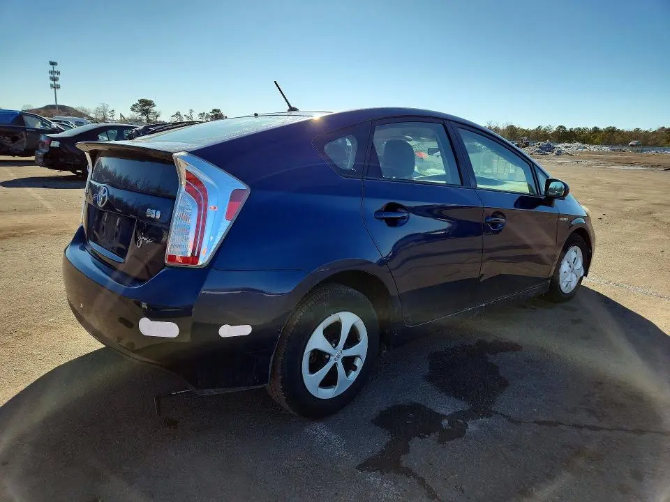 2014 TOYOTA PRIUS   