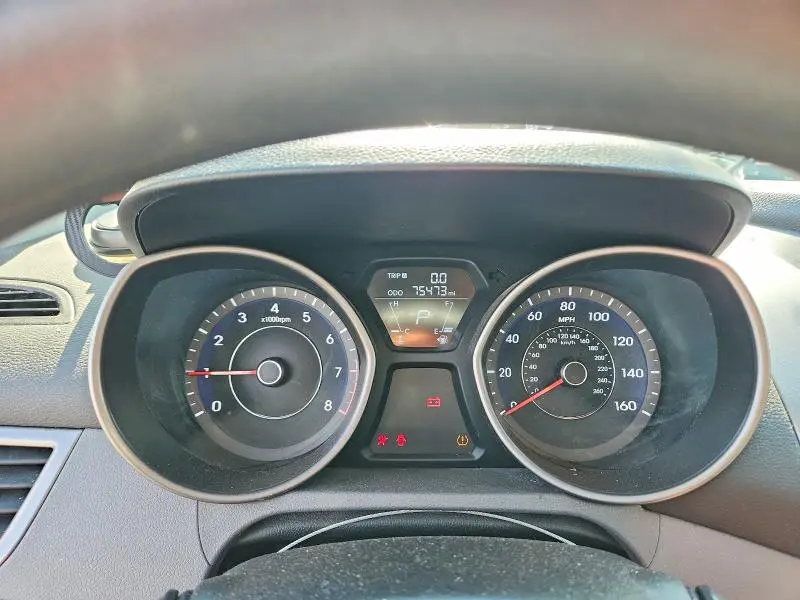 2013 HYUNDAI ELANTRA GLS  