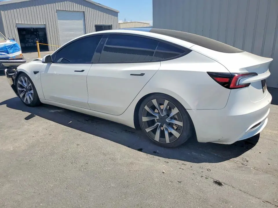 2025 TESLA MODEL 3   
