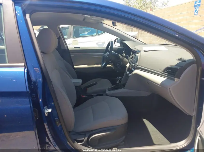 2020 HYUNDAI ELANTRA SE