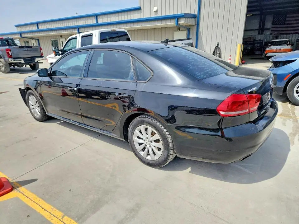 2014 VOLKSWAGEN PASSAT S  