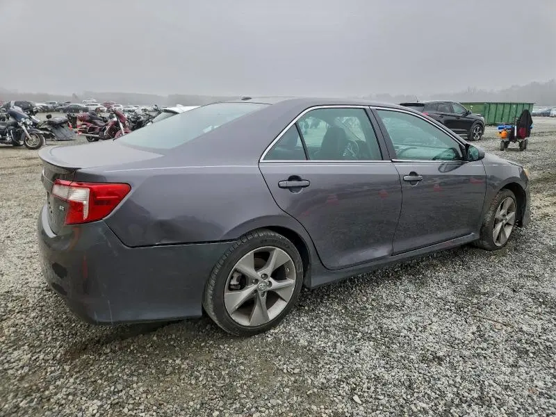 2012 TOYOTA CAMRY SE  
