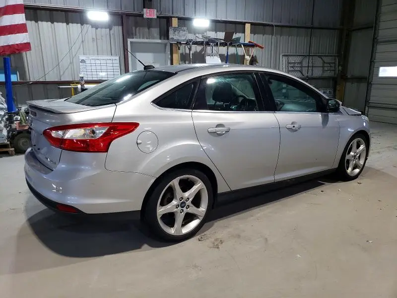 2012 FORD FOCUS TITANIUM  