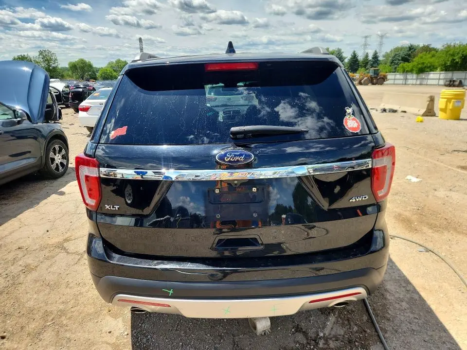 2017 FORD EXPLORER XLT  