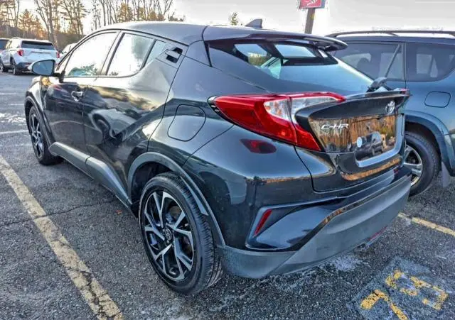 2018 TOYOTA C-HR XLE  