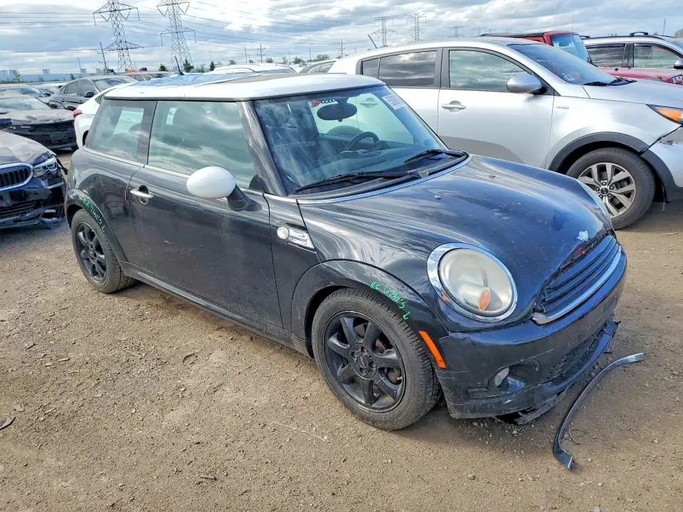 2010 MINI COOPER   