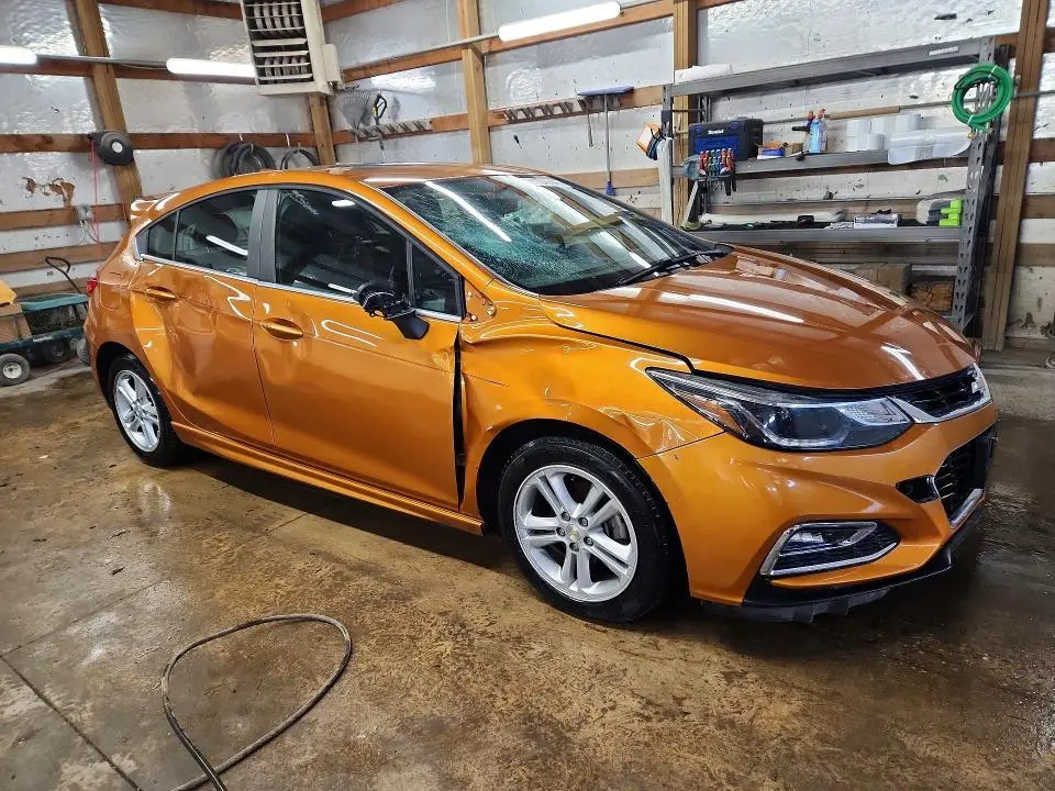 2017 CHEVROLET CRUZE LT  