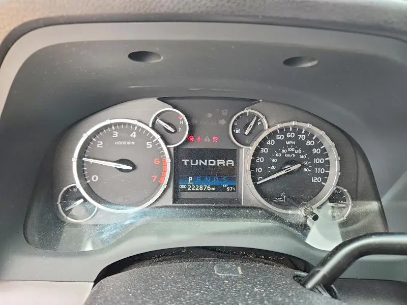 2017 TOYOTA TUNDRA SR5  