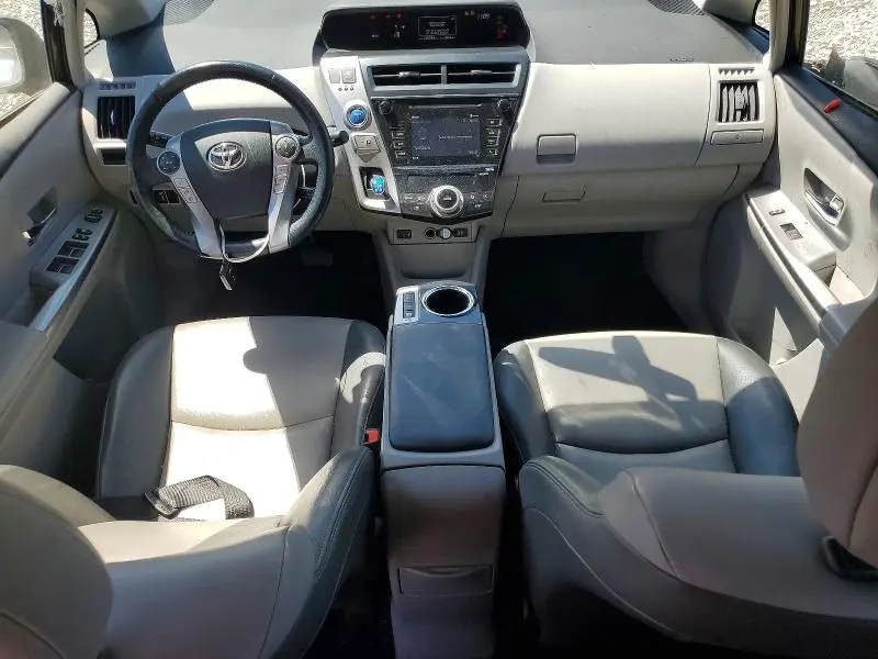 2017 TOYOTA PRIUS V FOUR  