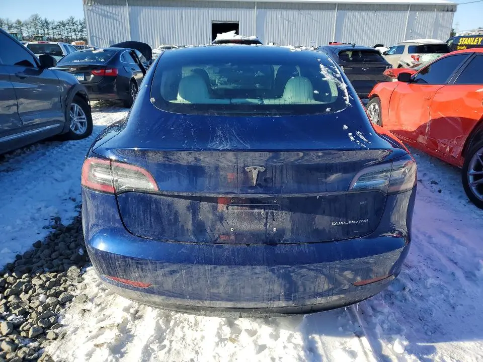 2018 TESLA MODEL 3   