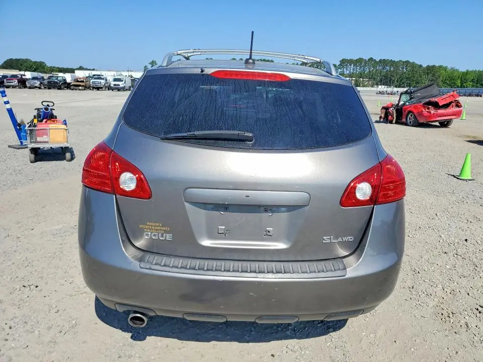 2010 NISSAN ROGUE S  