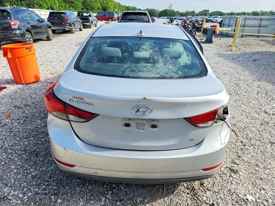 2014 HYUNDAI ELANTRA SE  