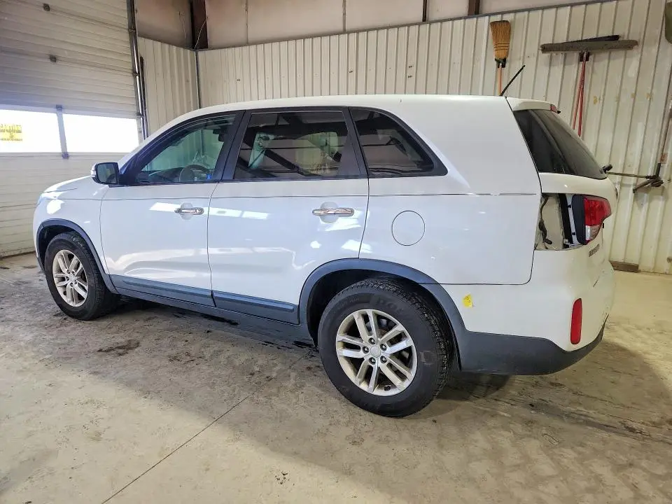 2015 KIA SORENTO LX  