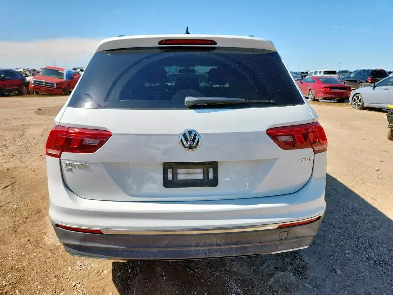 2018 VOLKSWAGEN TIGUAN SE  