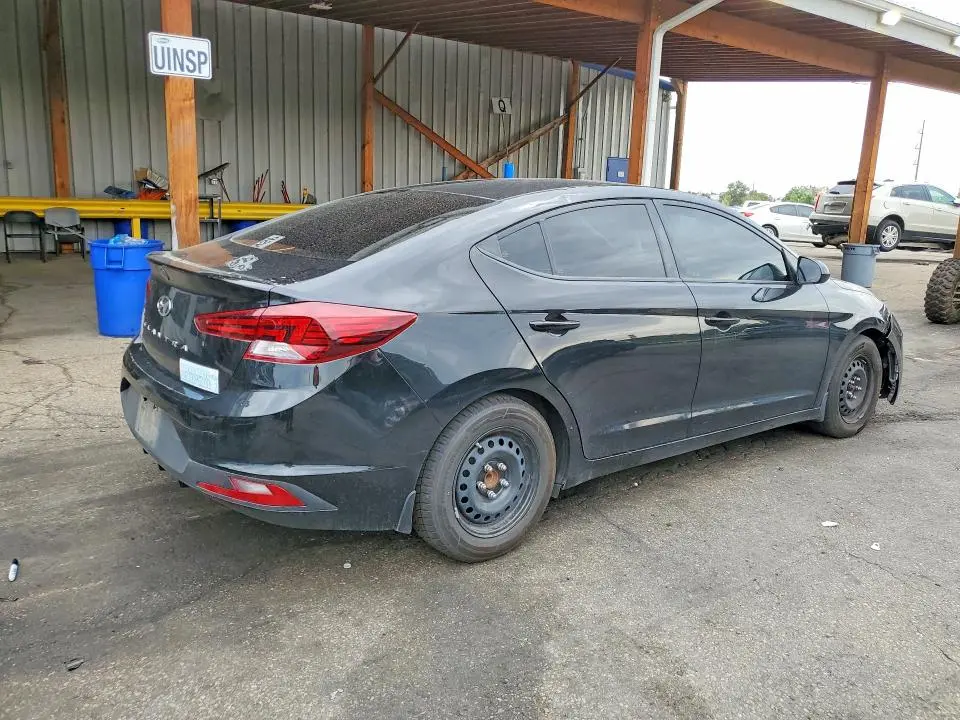 2019 HYUNDAI ELANTRA SE  