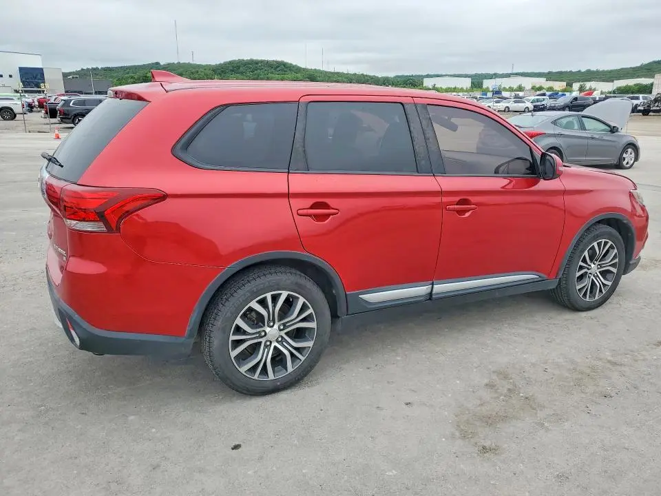 2018 MITSUBISHI OUTLANDER SE  
