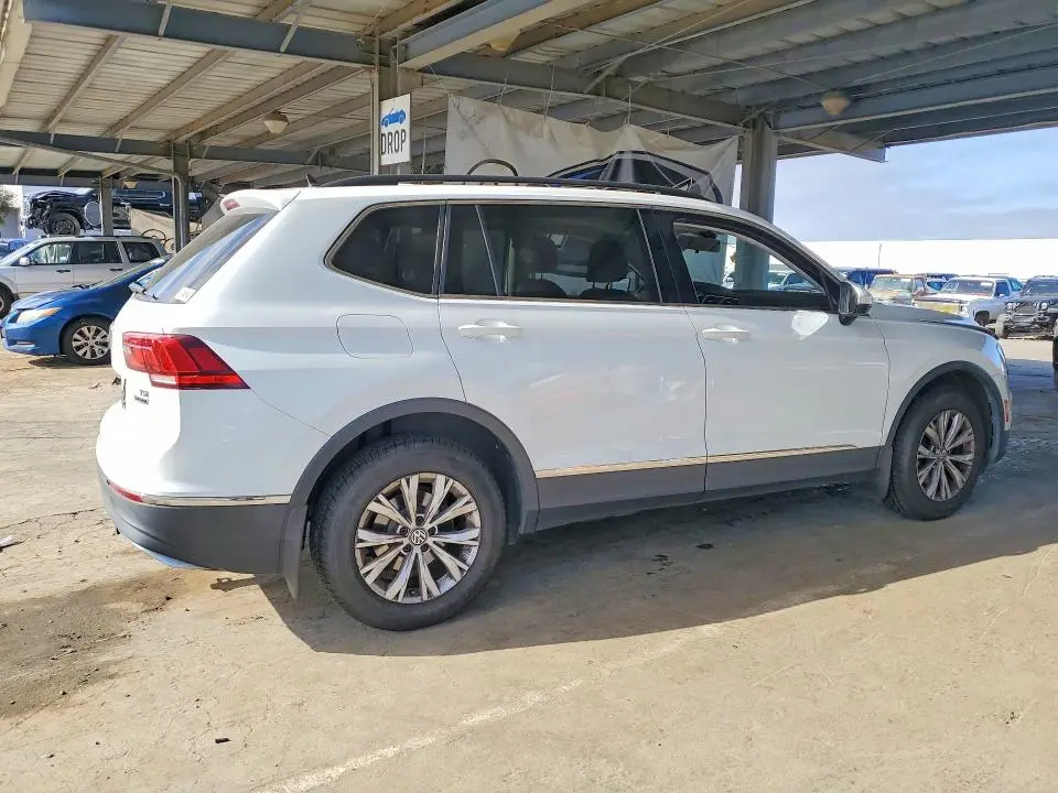 2018 VOLKSWAGEN TIGUAN SE  