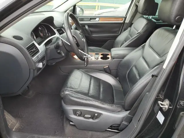 2012 VOLKSWAGEN TOUAREG V6 TDI  