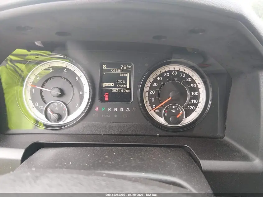 2017 RAM 1500 TRADESMAN  4X2 8' BOX