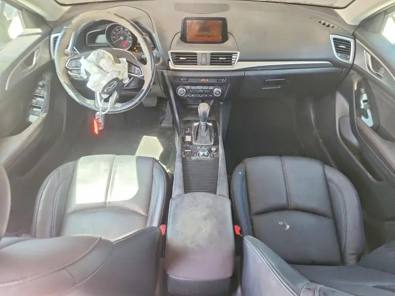 2018 MAZDA 3 TOURING  