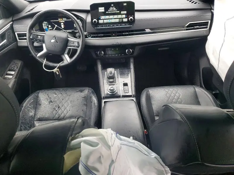 2024 MITSUBISHI OUTLANDER SEL  