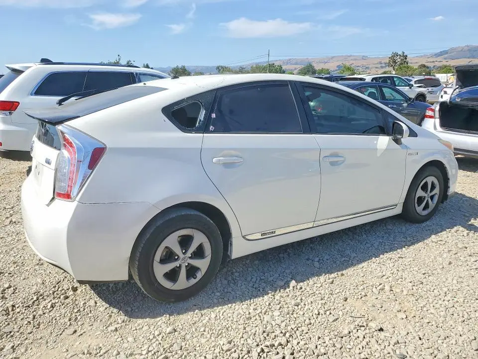 2013 TOYOTA PRIUS TWO  