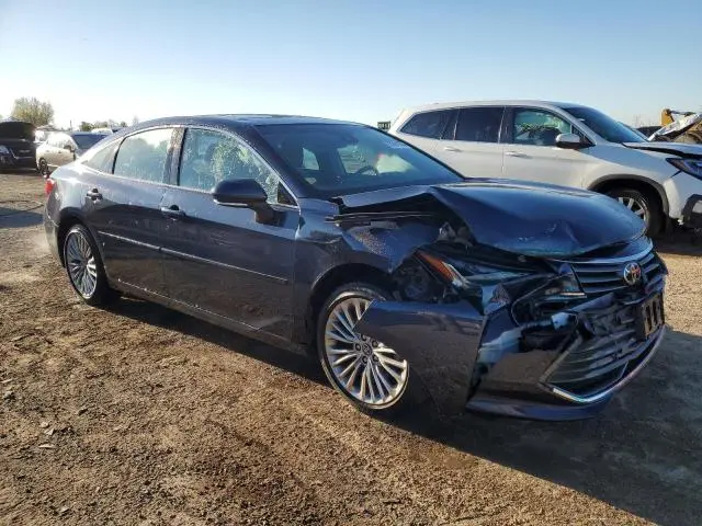 2019 TOYOTA AVALON XLE  
