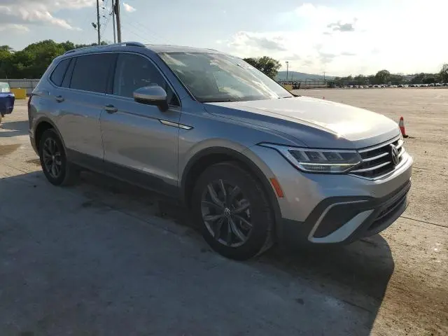 2022 VOLKSWAGEN TIGUAN SE  