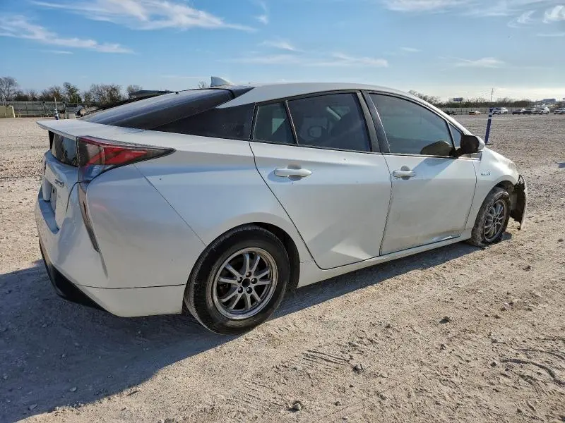 2016 TOYOTA PRIUS   