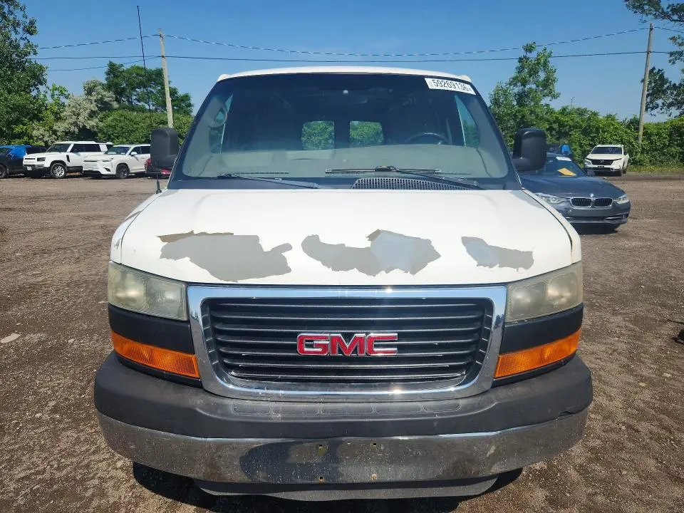 2010 GMC SAVANA G2500  