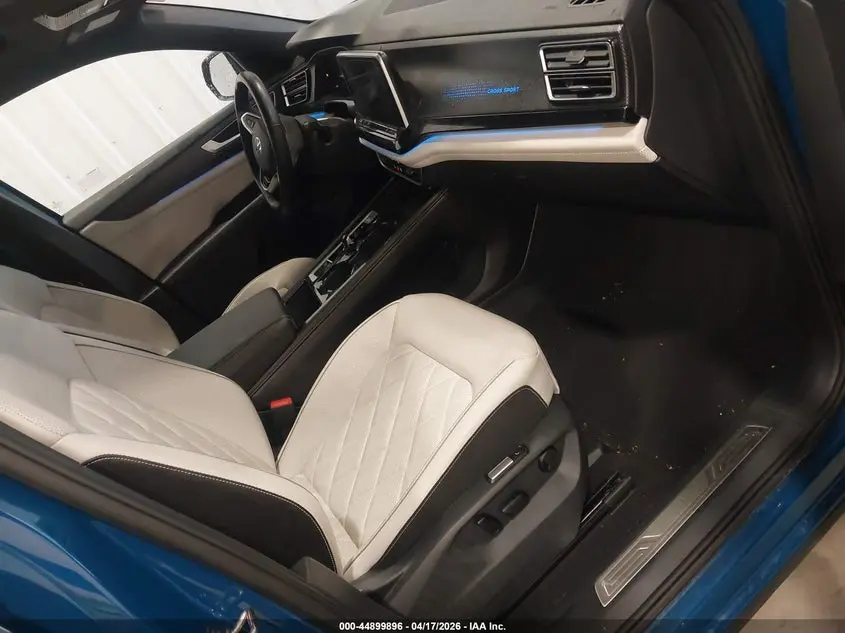 2025 VOLKSWAGEN ATLAS CROSS SPORT 2.0T SEL PREMIUM R-LINE