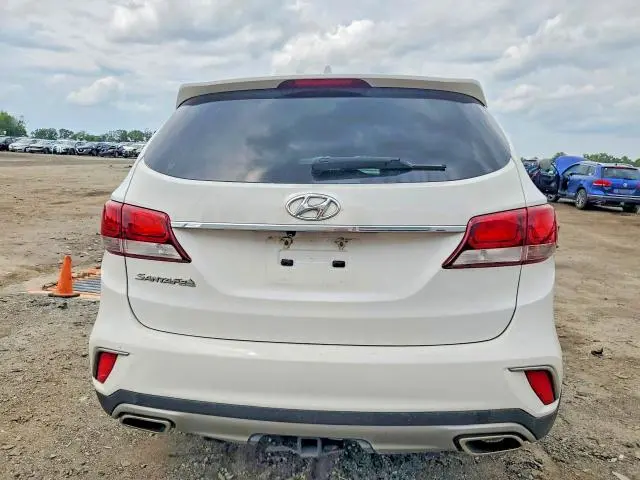 2017 HYUNDAI SANTA FE SE  