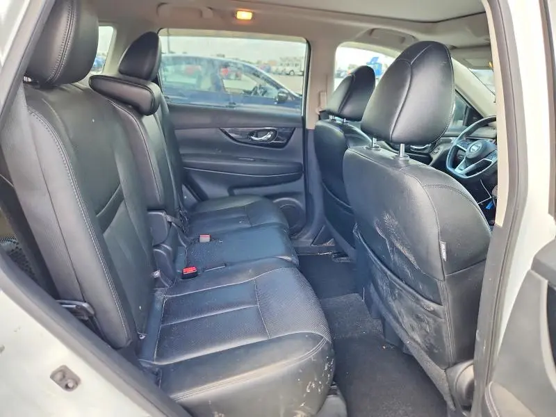2017 NISSAN ROGUE SL  