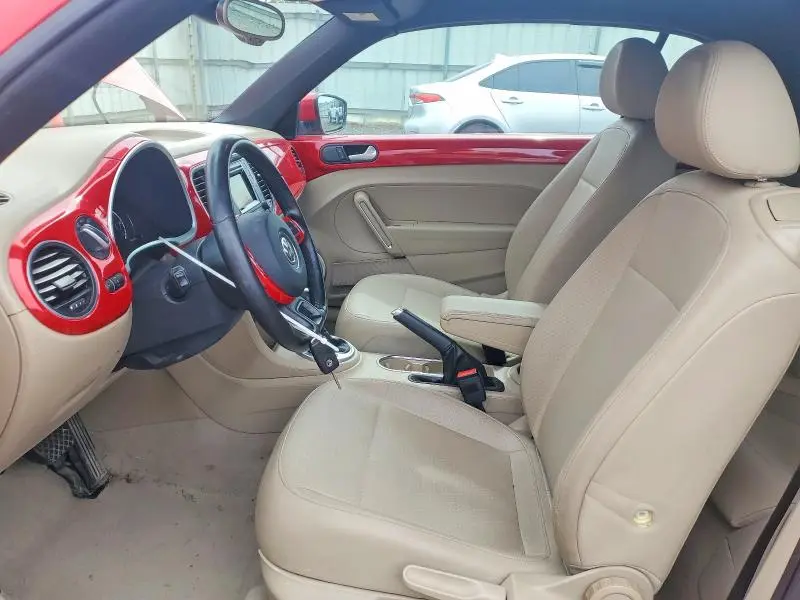 2016 VOLKSWAGEN BEETLE S  