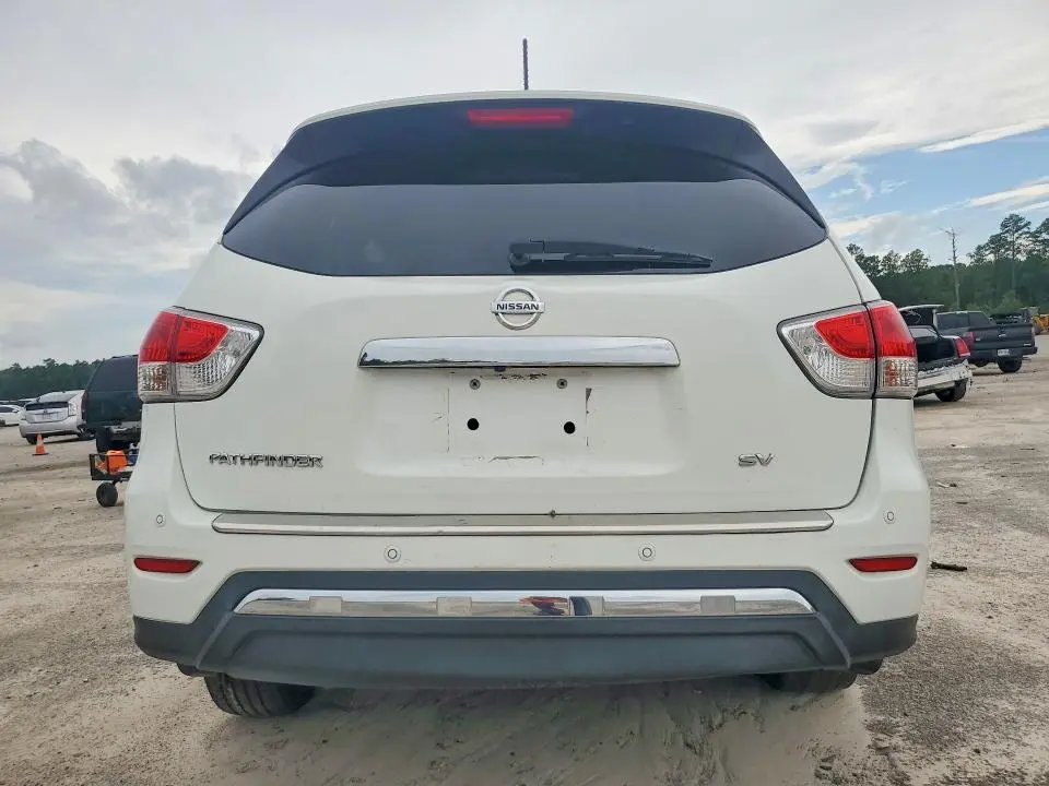 2015 NISSAN PATHFINDER SV  