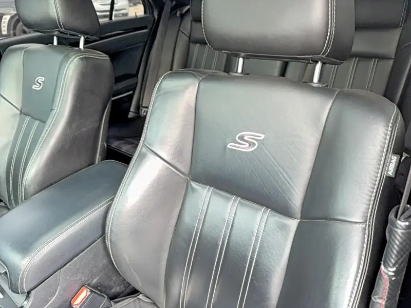 2023 CHRYSLER 300 S  