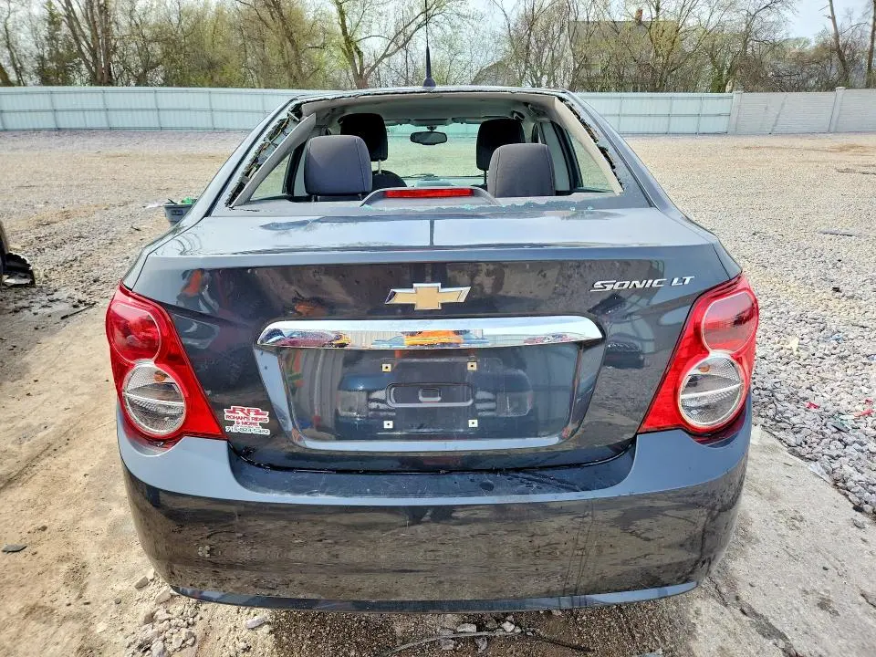 2014 CHEVROLET SONIC LT  