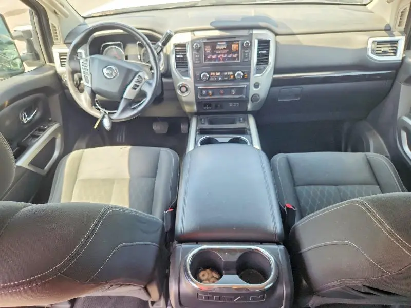 2019 NISSAN TITAN SV  
